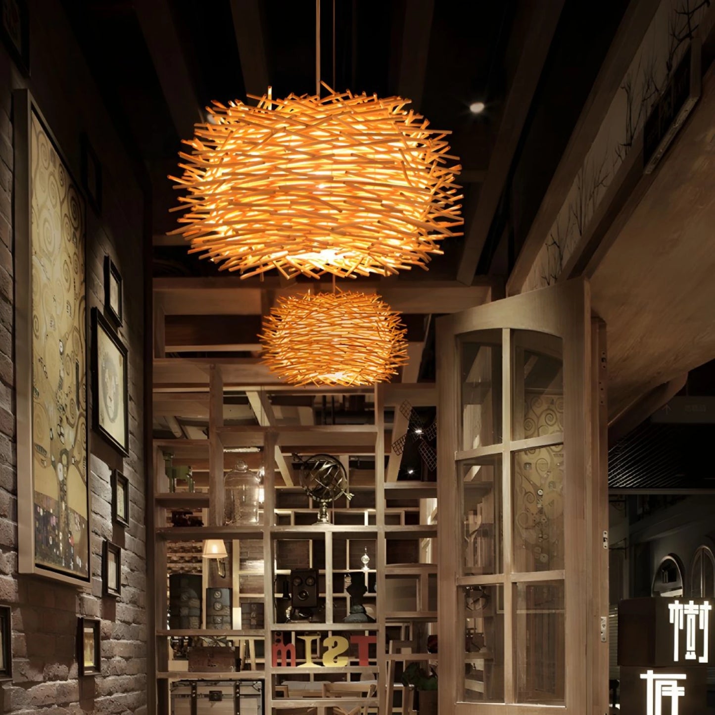 Suspension en bambou tressé à la main avec design naturel bohème