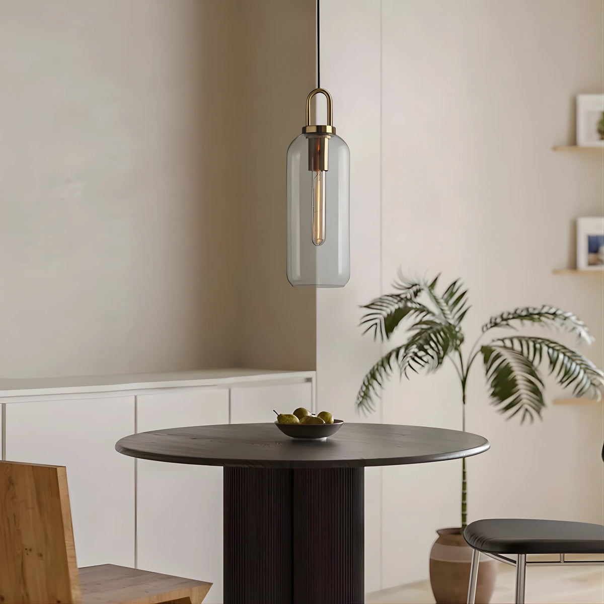 Suspension moderne en verre et métal avec design nordique raffiné