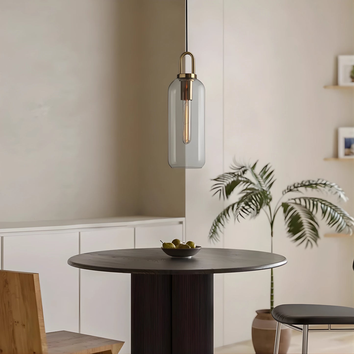 Suspension moderne en verre et métal avec design nordique raffiné