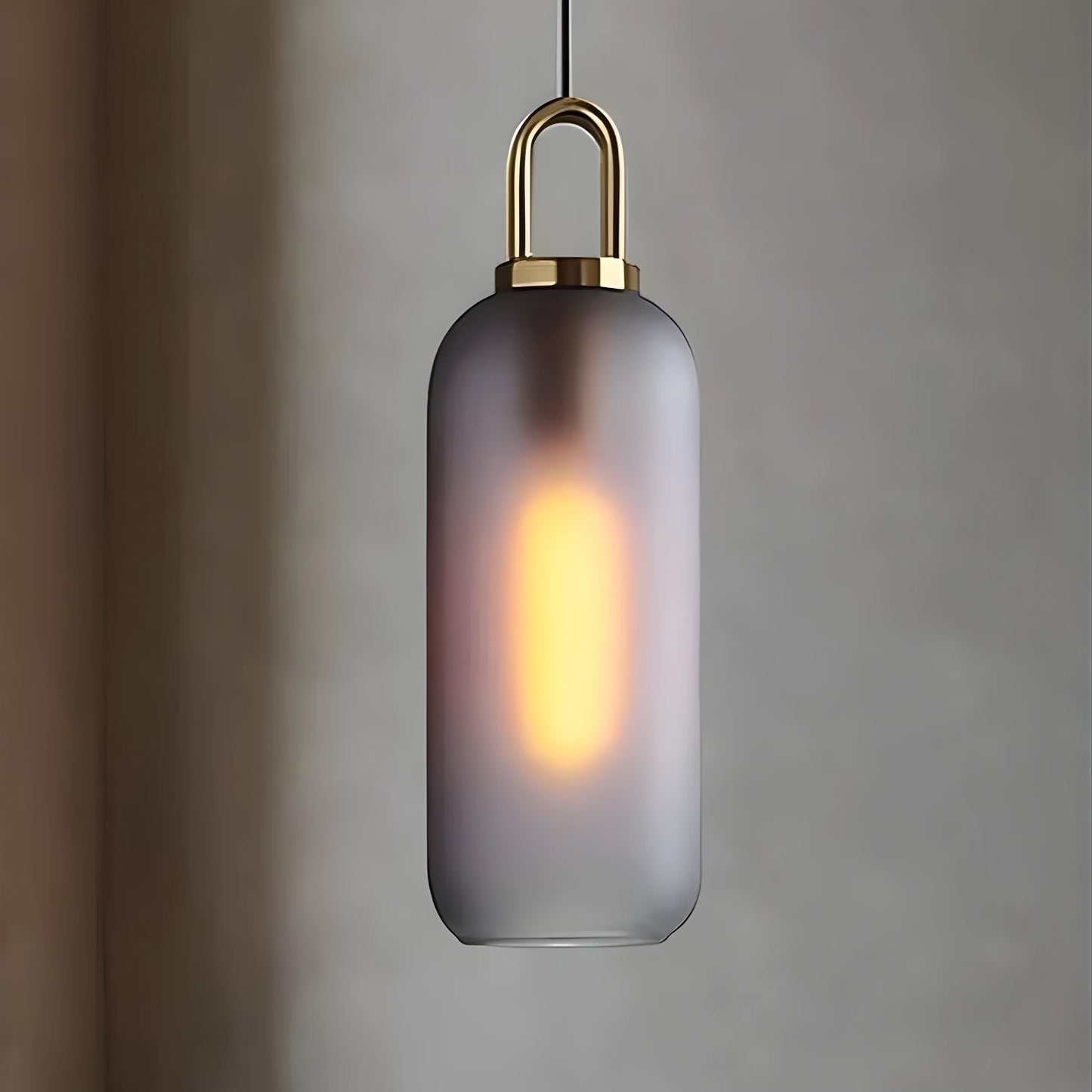 Suspension moderne en verre et métal avec design nordique raffiné