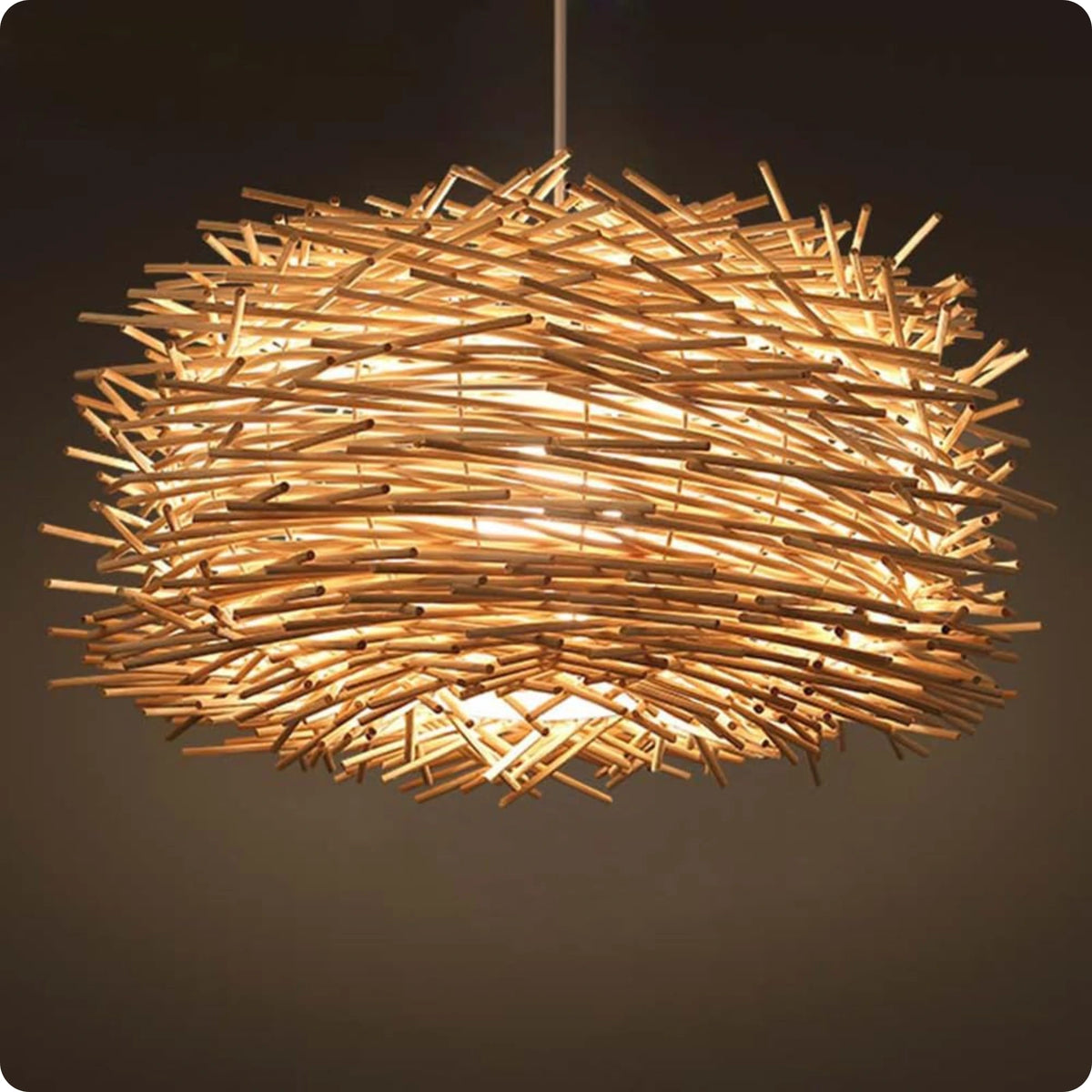 Suspension en bambou tressé à la main avec design naturel bohème