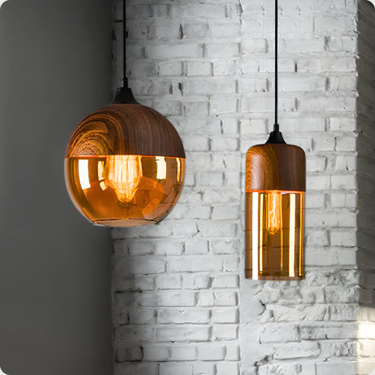 Suspension en verre et bois naturel avec design nordique moderne